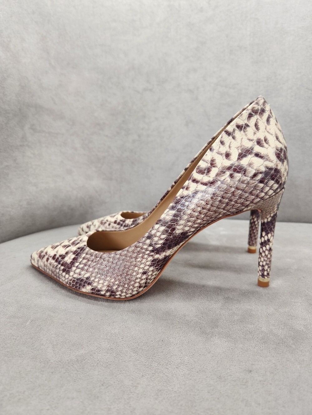 Antonio Melani Pumps 10 Grey Snake Leather Kara Pointed Toe Stiletto New $110